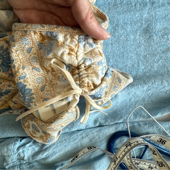 IRE Y2K Top Multicolor Neutral Floral Babydoll Wrap Top - Picture 8 of 8